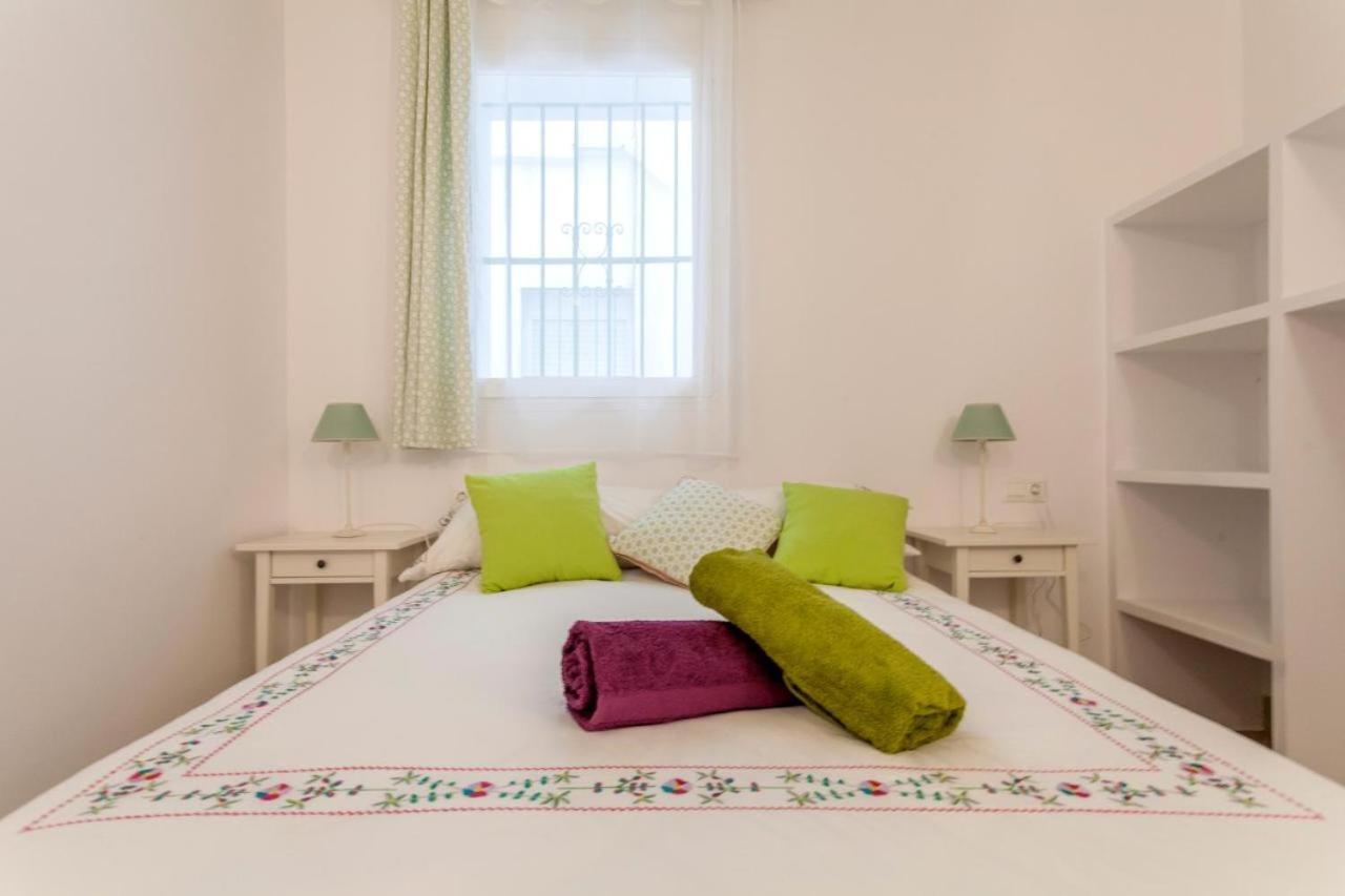 Wish Suite Pureza De Triana Sevilla Exterior photo