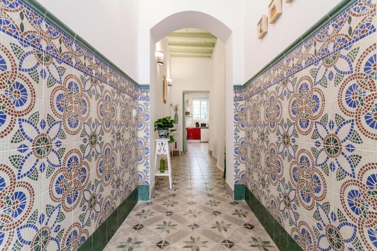 Wish Suite Pureza De Triana Sevilla Exterior photo