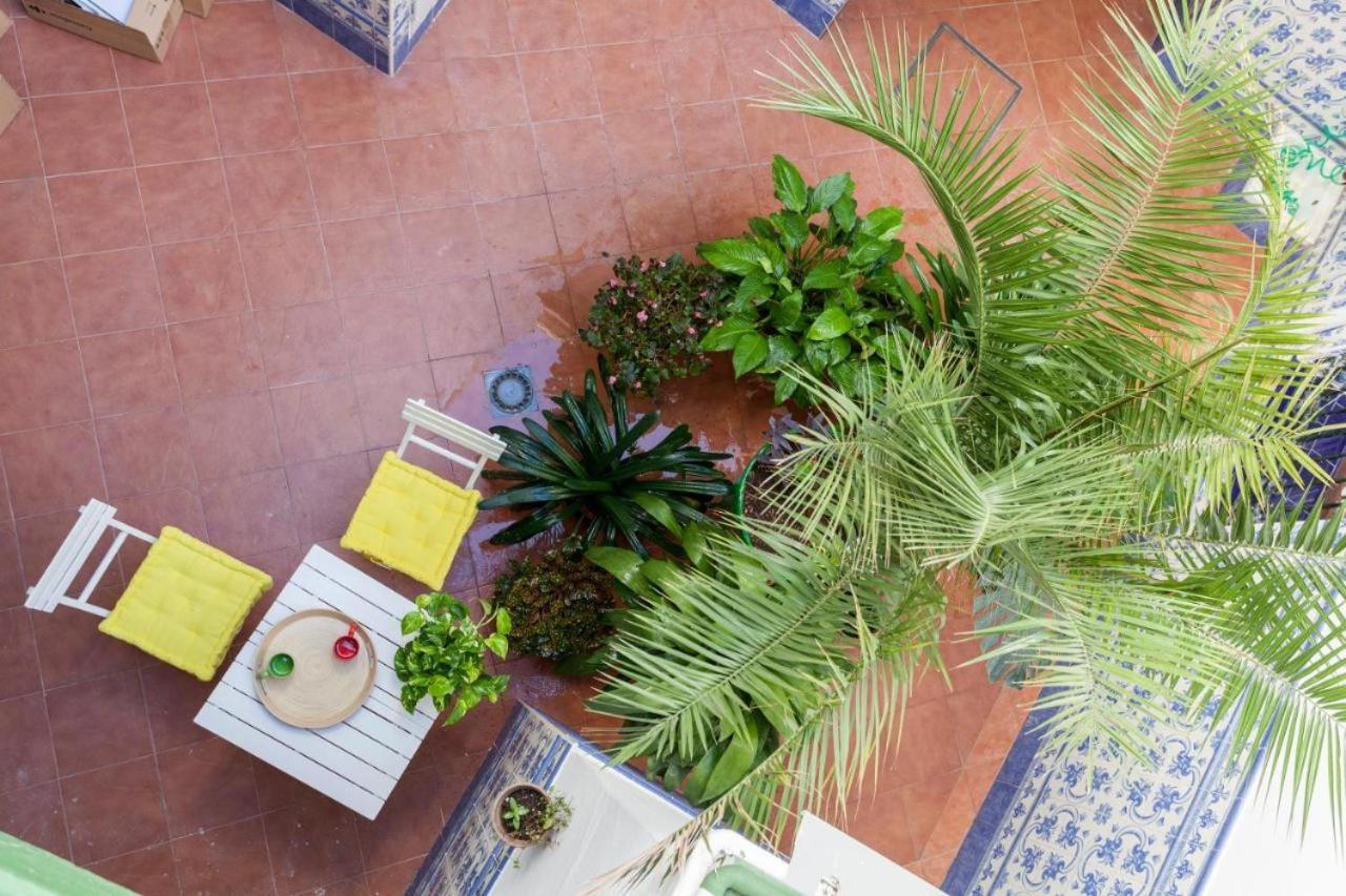 Wish Suite Pureza De Triana Sevilla Exterior photo
